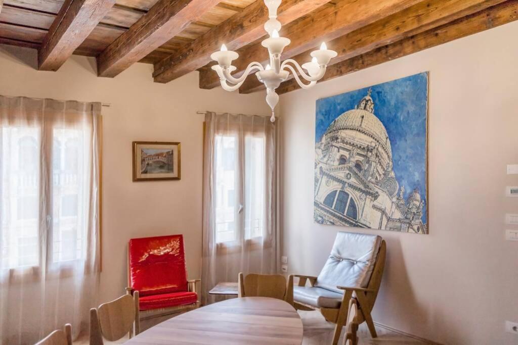 élite Stunning Venetian Apt. Close Accademia * Venezia