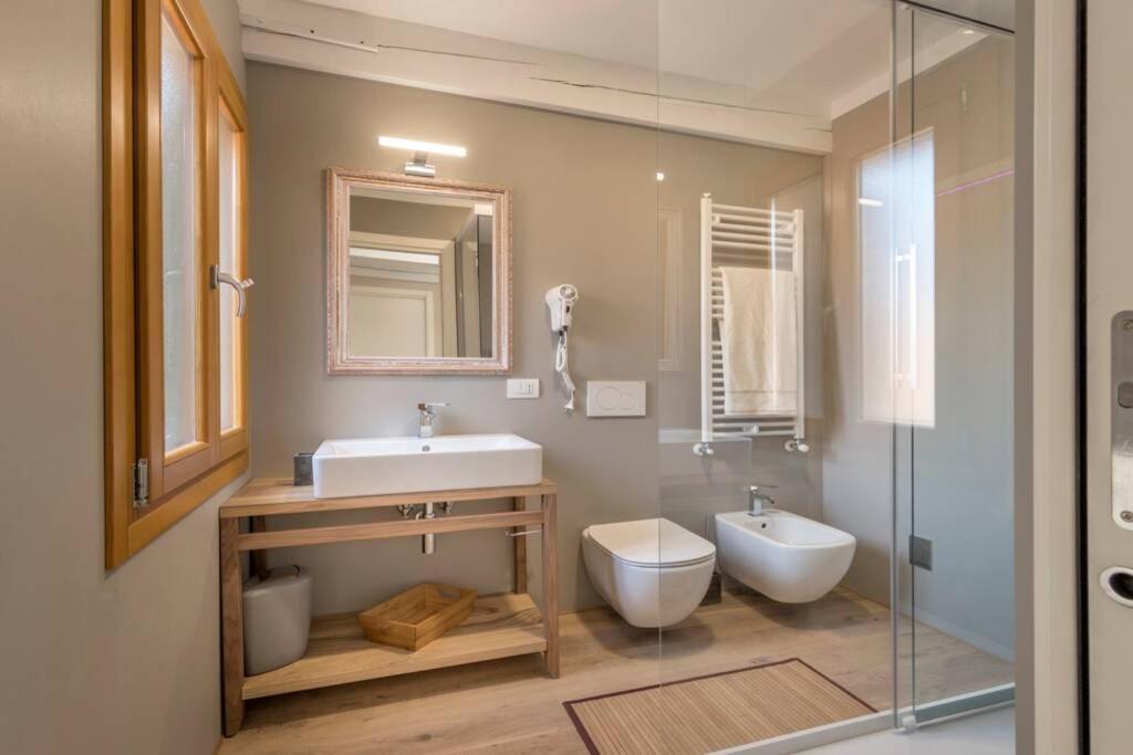 Elite Stunning Venetian Apt. Close Accademia Venedig