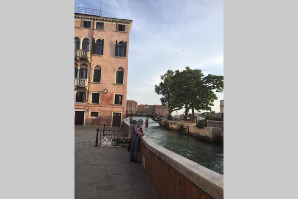 Elite Stunning Venetian Apt. Close Accademia * Venedig